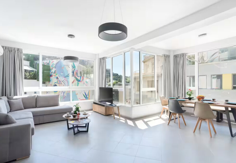 8fbdf74d-409e-4736-94bb-91f389929add